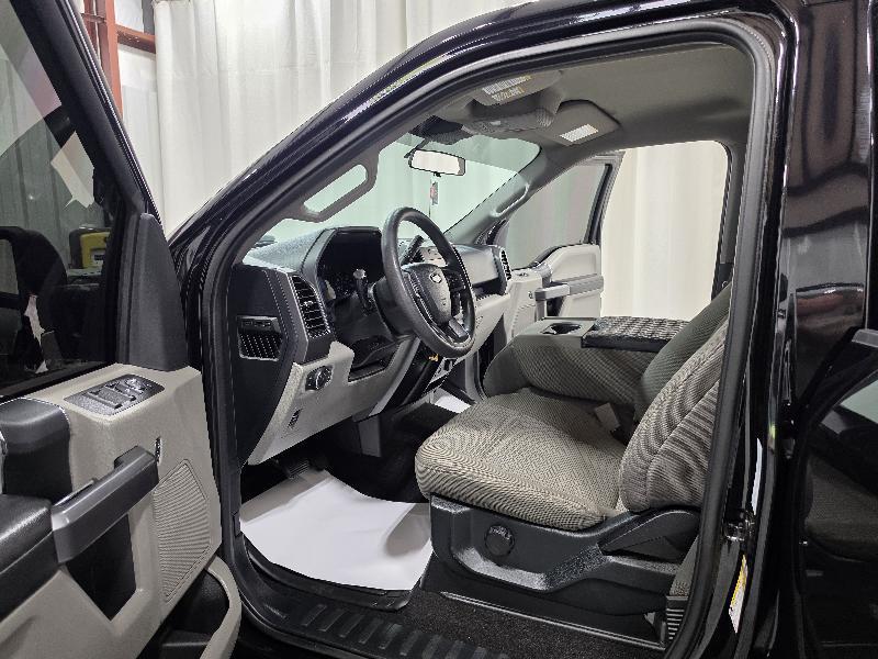 Ford F-150 4WD SuperCrew 145" XLT 2020