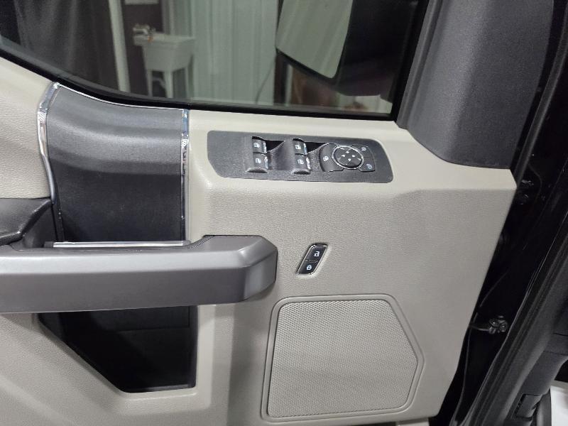 Ford F-150 4WD SuperCrew 145" XLT 2020