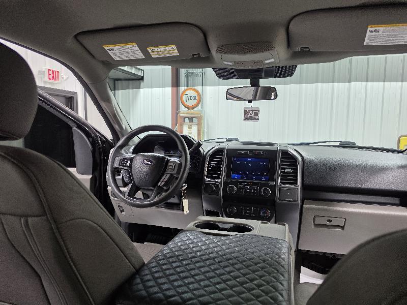 Ford F-150 4WD SuperCrew 145" XLT 2020
