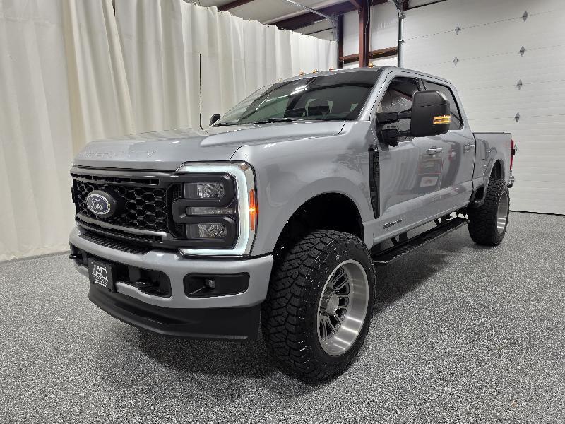 Ford Super Duty F-250 SRW XLT 4WD Crew Cab 6.75' Box 2023
