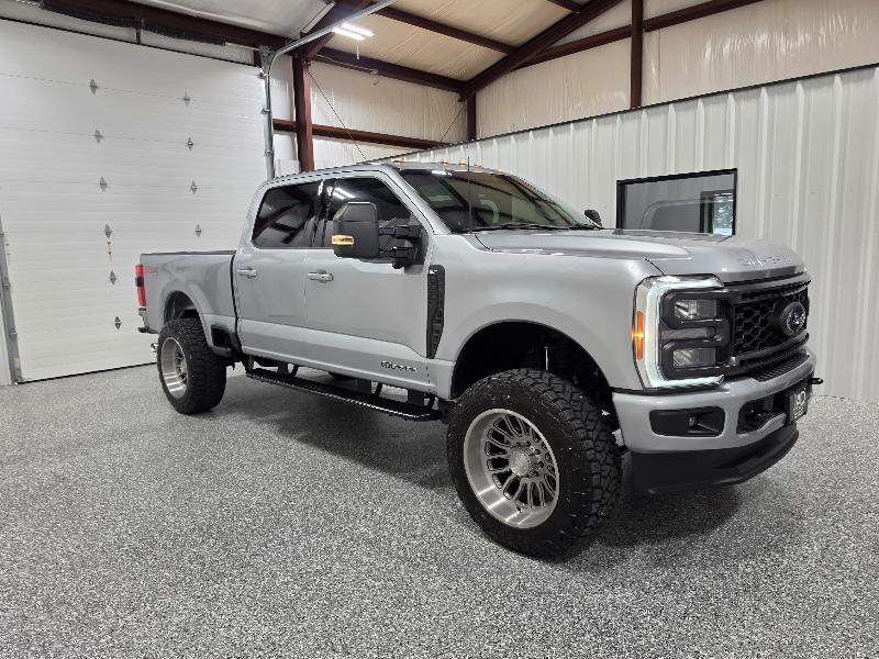 Ford Super Duty F-250 SRW XLT 4WD Crew Cab 6.75' Box 2023