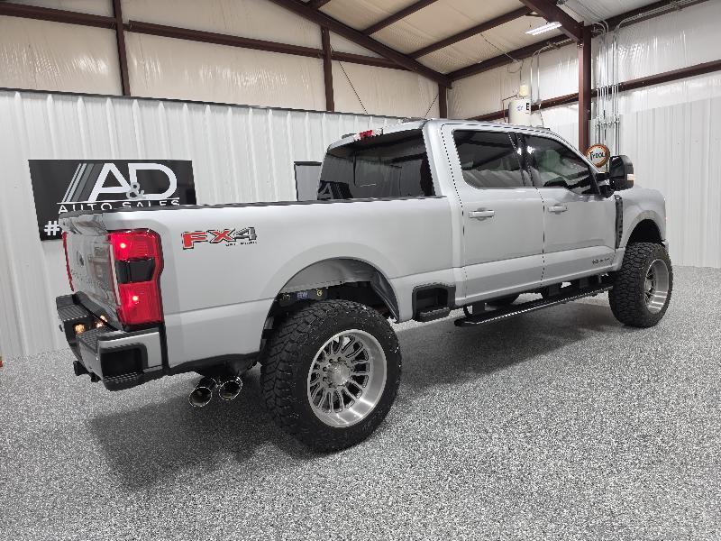 Ford Super Duty F-250 SRW XLT 4WD Crew Cab 6.75' Box 2023