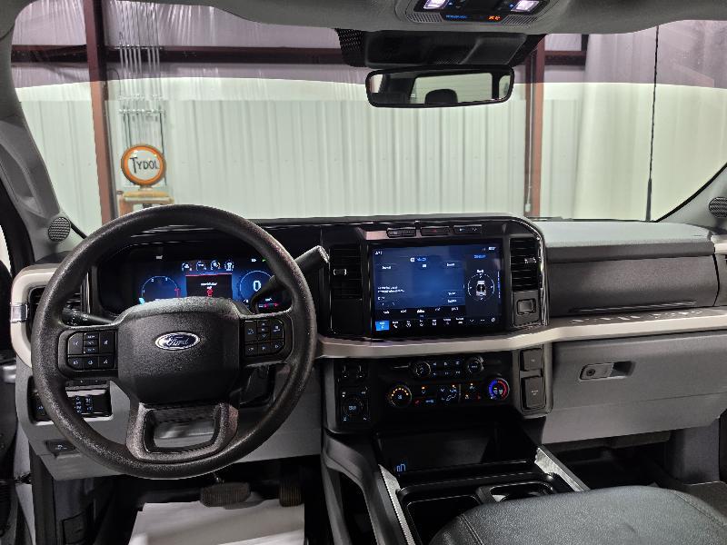 Ford Super Duty F-250 SRW XLT 4WD Crew Cab 6.75' Box 2023