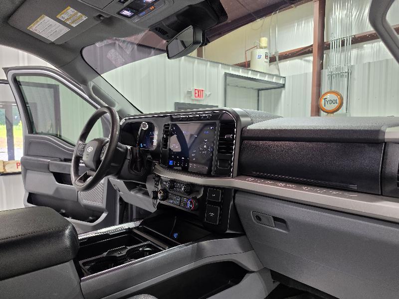 Ford Super Duty F-250 SRW XLT 4WD Crew Cab 6.75' Box 2023