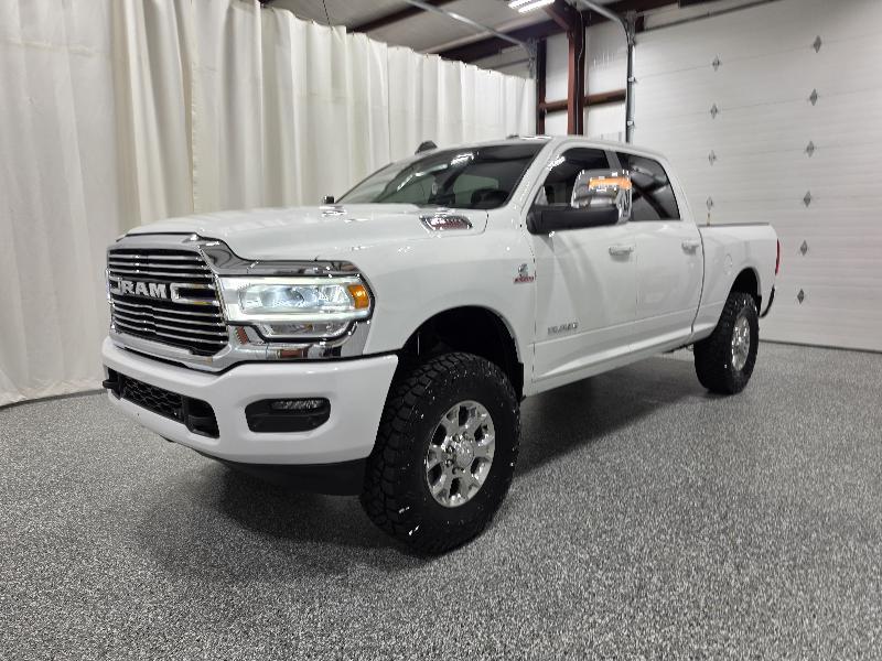 RAM 2500 Laramie 4x4 Crew Cab 6'4" Box 2024
