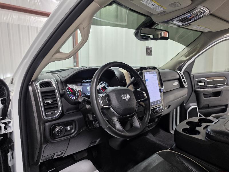 RAM 2500 Laramie 4x4 Crew Cab 6'4" Box 2024
