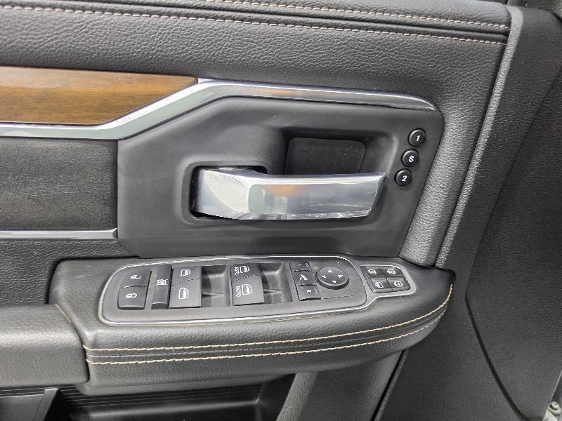 RAM 2500 Laramie 4x4 Crew Cab 6'4" Box 2024