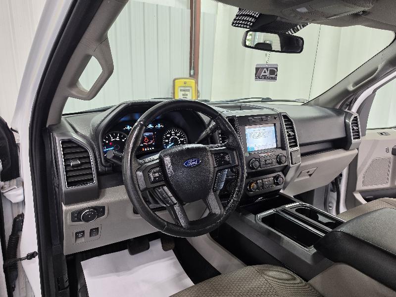 Ford F-150 Lariat 2WD SuperCab 8' Box 2019