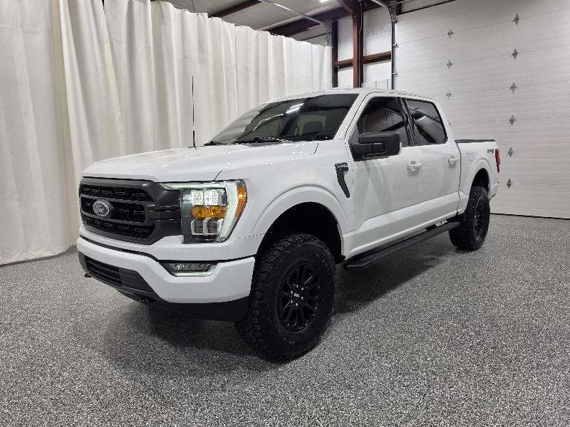 Ford F-150 4WD SuperCrew 145" XLT 2023