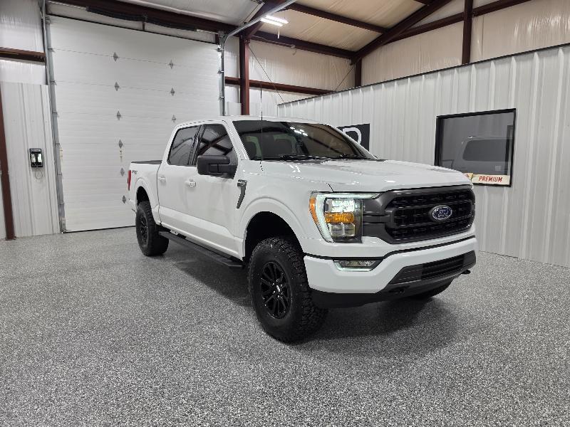 Ford F-150 4WD SuperCrew 145" XLT 2023