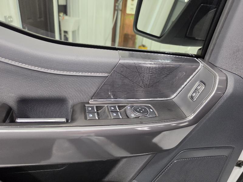 Ford F-150 4WD SuperCrew 145" XLT 2023