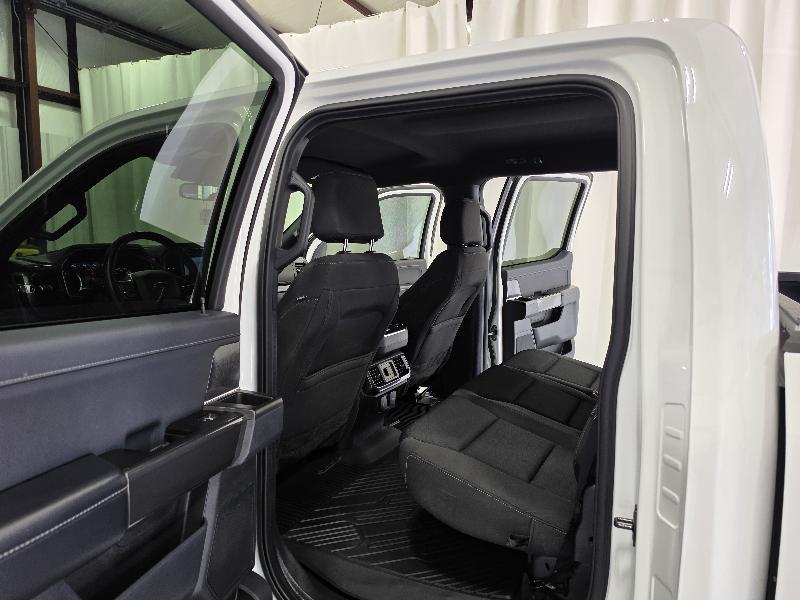 Ford F-150 4WD SuperCrew 145" XLT 2023