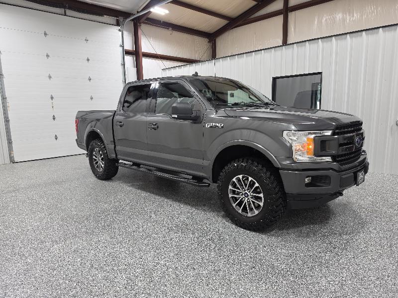 Ford F-150 4WD SuperCrew 145" XLT 2020