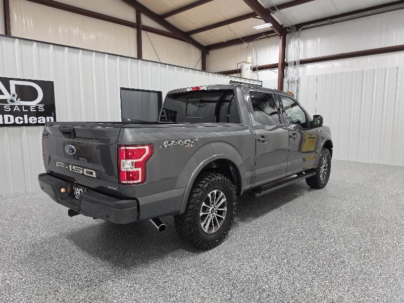 Ford F-150 4WD SuperCrew 145" XLT 2020