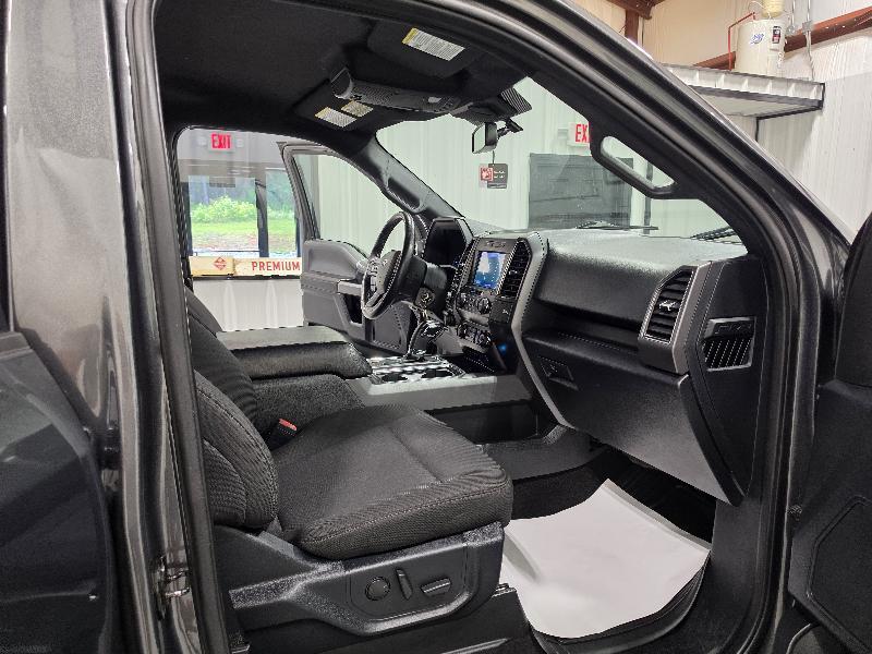 Ford F-150 4WD SuperCrew 145" XLT 2020