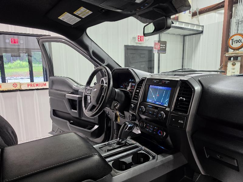 Ford F-150 4WD SuperCrew 145" XLT 2020