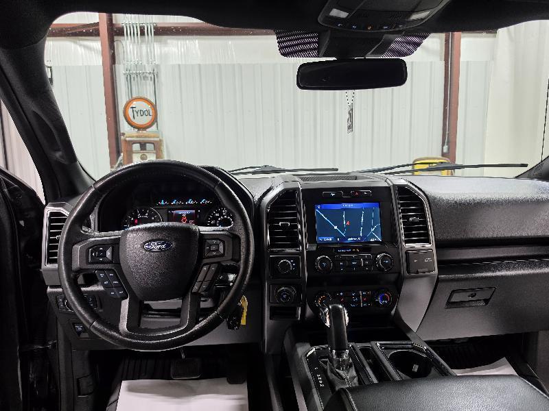 Ford F-150 4WD SuperCrew 145" XLT 2020