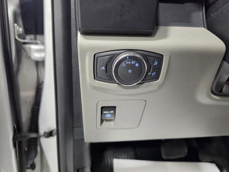 Ford F-150 2WD Reg Cab 122.5" XL 2018