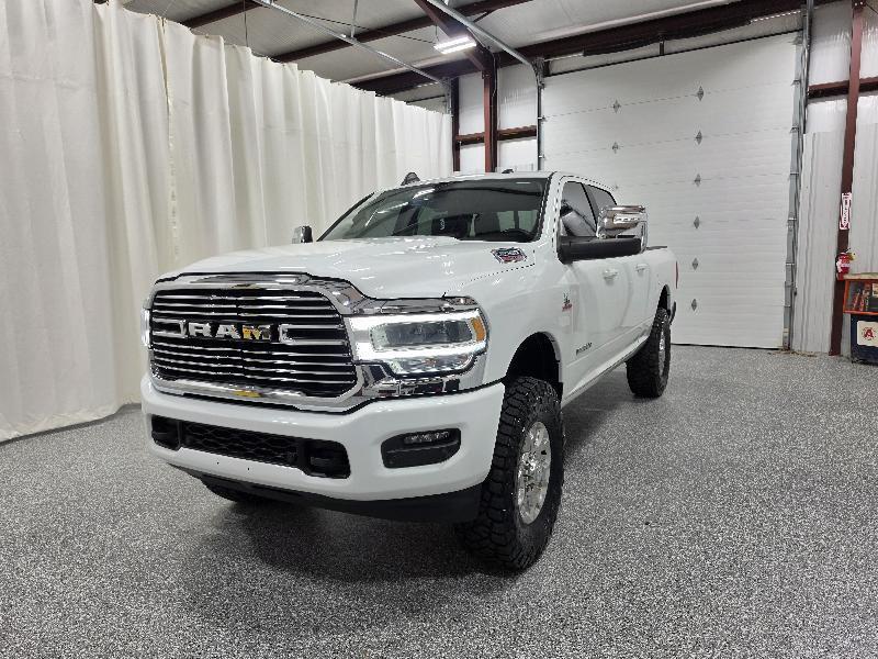 RAM 2500 Laramie 4x4 Crew Cab 6'4" Box 2024