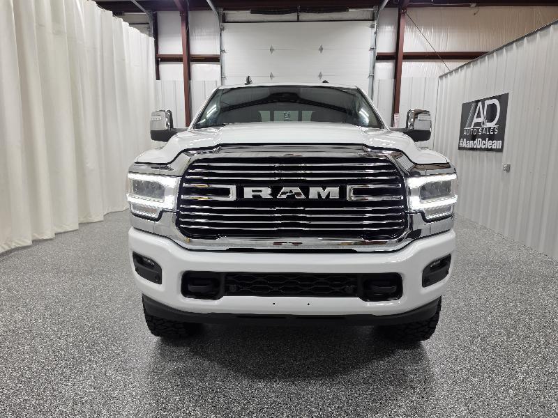 RAM 2500 Laramie 4x4 Crew Cab 6'4" Box 2024