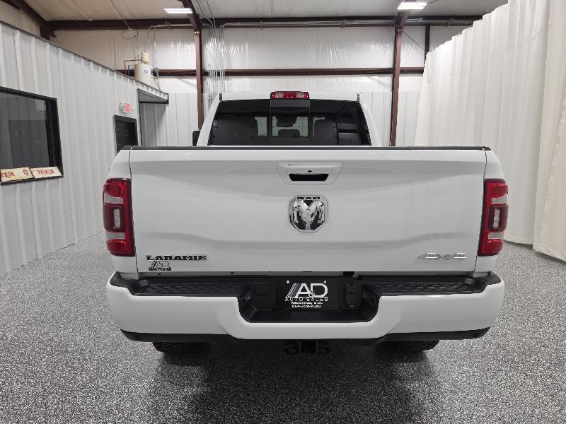 RAM 2500 Laramie 4x4 Crew Cab 6'4" Box 2024