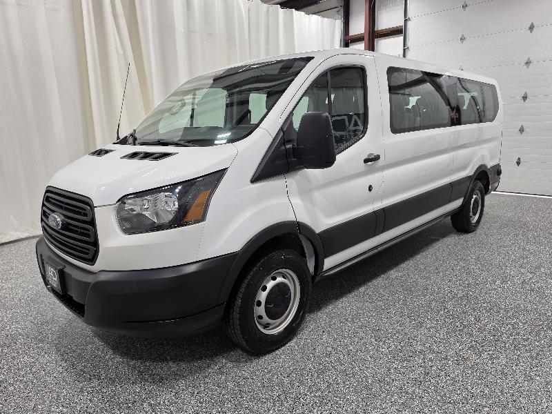 Ford Transit Passenger Wagon T-350 148" Low Roof XL RWD 2019