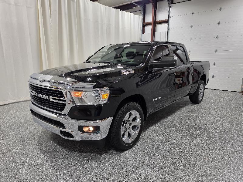 RAM 1500 Big Horn 4x4 Crew Cab 6'4" Box 2021