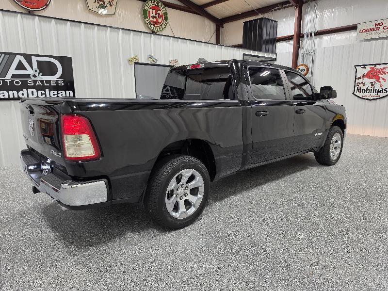 RAM 1500 Big Horn 4x4 Crew Cab 6'4" Box 2021