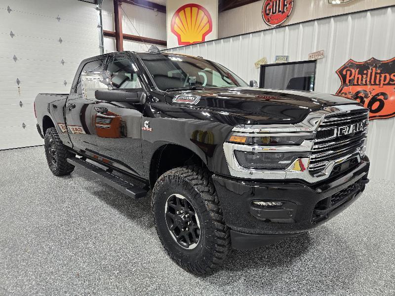 RAM 2500 Laramie 4x4 Crew Cab 6'4" Box 2026