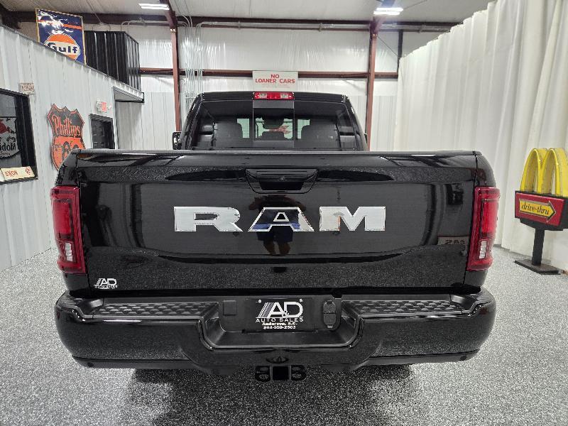 RAM 2500 Laramie 4x4 Crew Cab 6'4" Box 2026