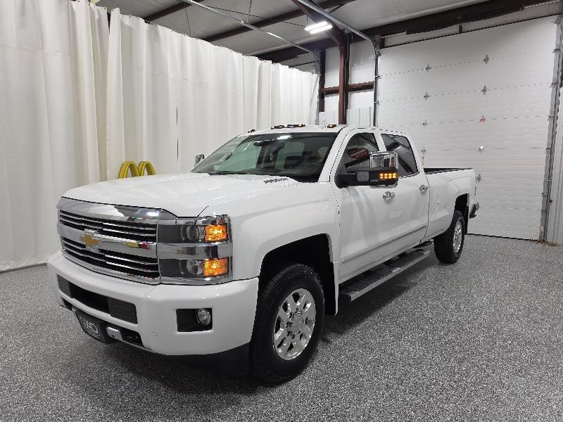 Chevrolet Silverado 3500HD Built After Aug 14 4WD Crew Cab 167.7" High Country 2015