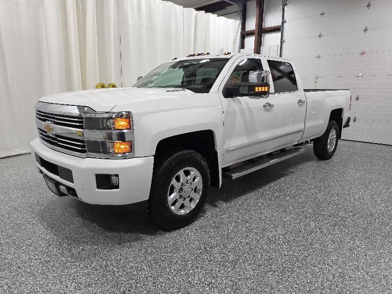 Chevrolet Silverado 3500HD Built After Aug 14 4WD Crew Cab 167.7" High Country 2015