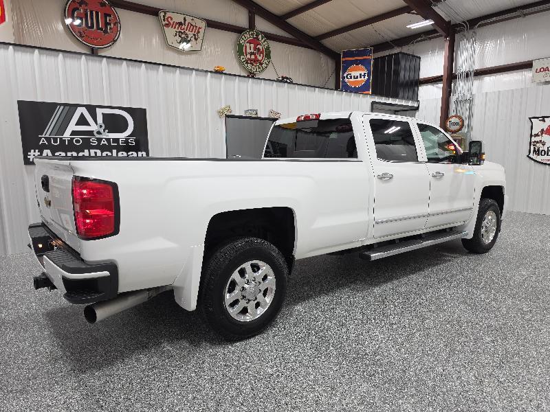 Chevrolet Silverado 3500HD Built After Aug 14 4WD Crew Cab 167.7" High Country 2015