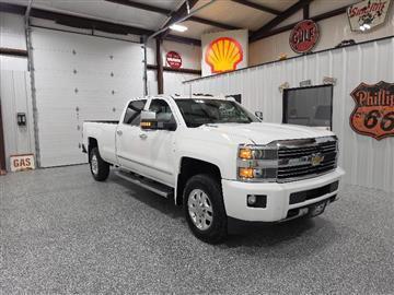 2015 Chevrolet Silverado 3500HD Built After Aug 14 4WD Crew Cab 167.7" High Country