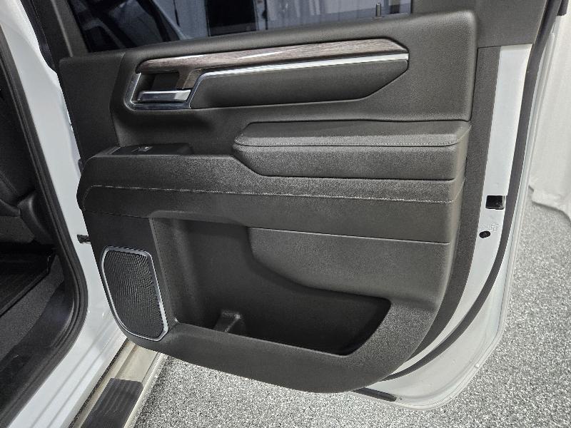 Chevrolet Silverado 3500HD 4WD Crew Cab 172" LTZ 2024