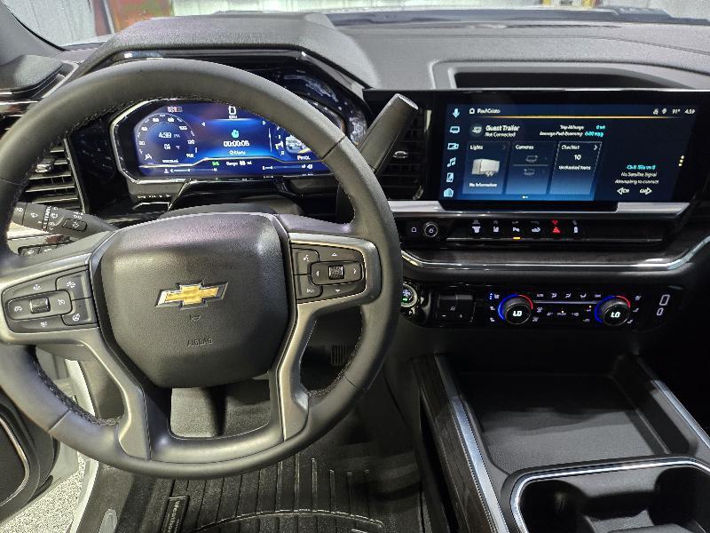 Chevrolet Silverado 3500HD 4WD Crew Cab 172" LTZ 2024