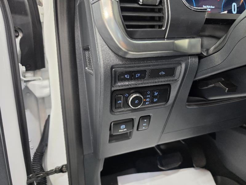 Ford F-150 Lariat 4WD SuperCrew 6.5' Box 2023