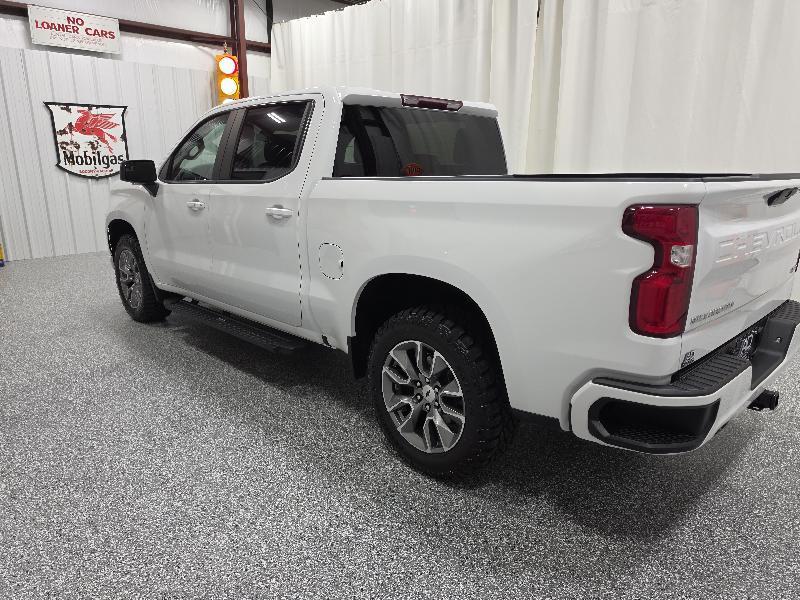 Chevrolet Silverado 1500 LTD 4WD Crew Cab 147" RST 2022
