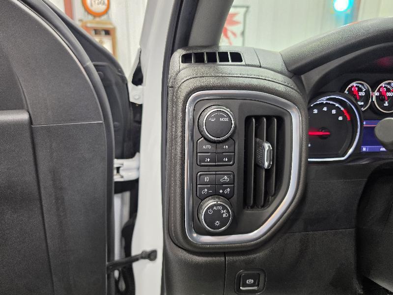 Chevrolet Silverado 1500 LTD 4WD Crew Cab 147" RST 2022