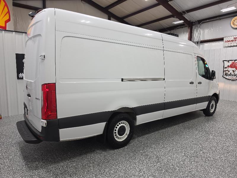 Freightliner Sprinter Van 2500 High Roof V6 170" RWD 2020