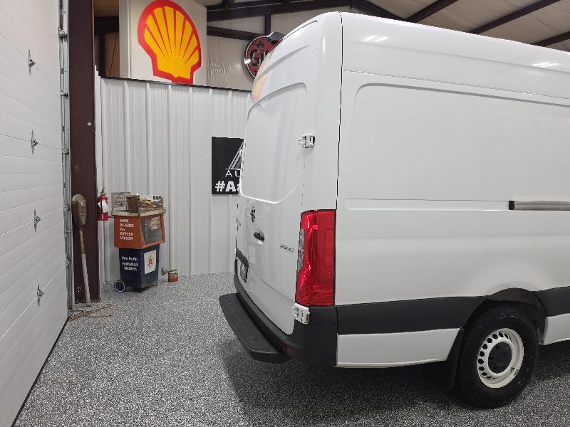 Freightliner Sprinter Van 2500 High Roof V6 170" RWD 2020