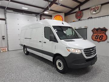 2020 Freightliner Sprinter Van 2500 High Roof V6 170" RWD