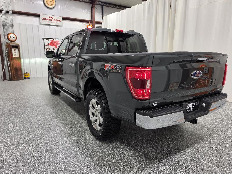 Ford F-150 4WD SuperCrew 139" XLT 2021