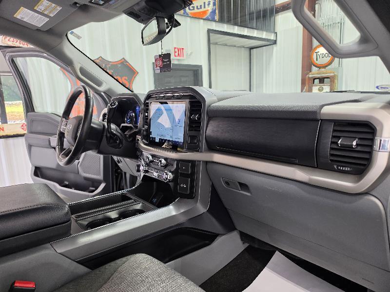 Ford F-150 4WD SuperCrew 139" XLT 2021