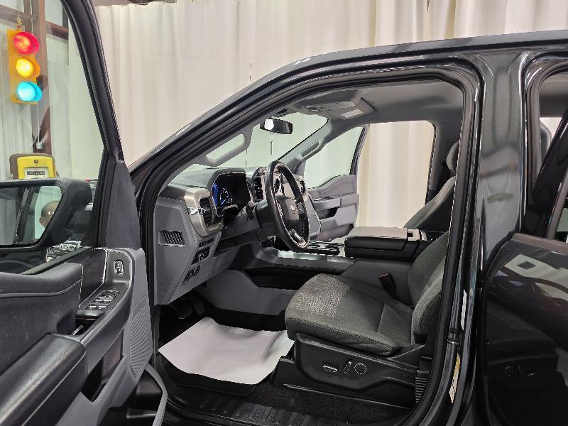 Ford F-150 4WD SuperCrew 139" XLT 2021
