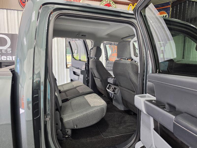 Ford F-150 4WD SuperCrew 139" XLT 2021
