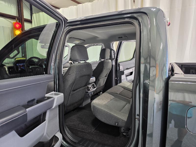 Ford F-150 4WD SuperCrew 139" XLT 2021