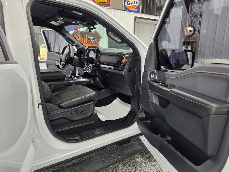 Ford F-150 4WD SuperCrew 145" Lariat 2022