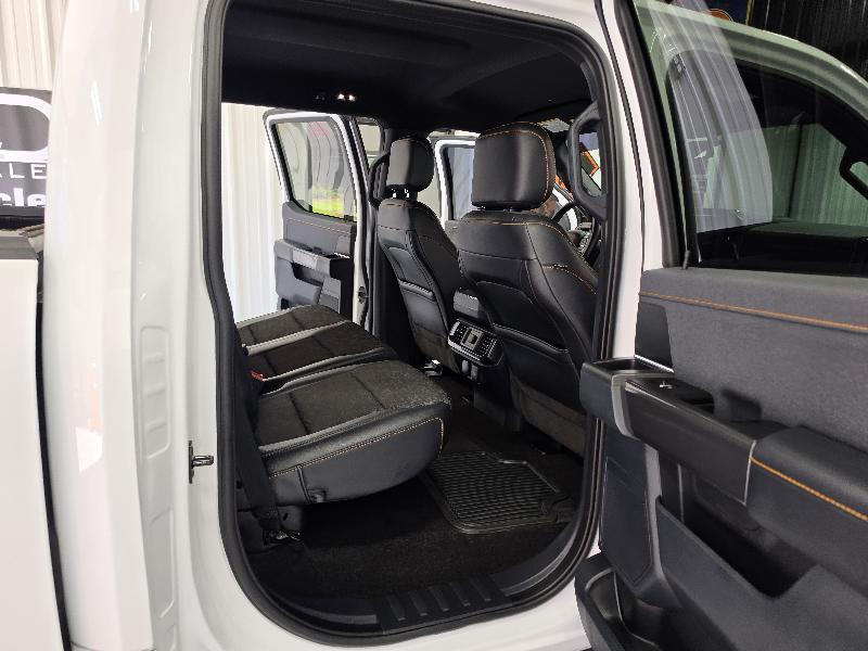 Ford F-150 4WD SuperCrew 145" Lariat 2022