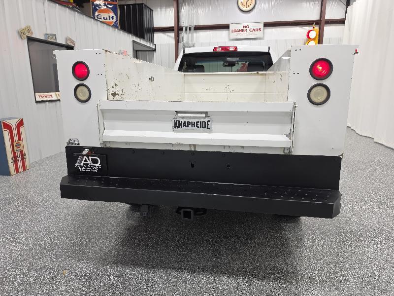 RAM 3500 Tradesman 4x4 Reg Cab 8' Box 2017